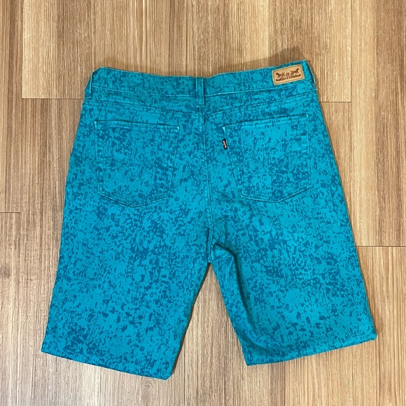 Levi’s Women Perfectly Slimming 512 Straight Leg - Picture 5 of 7